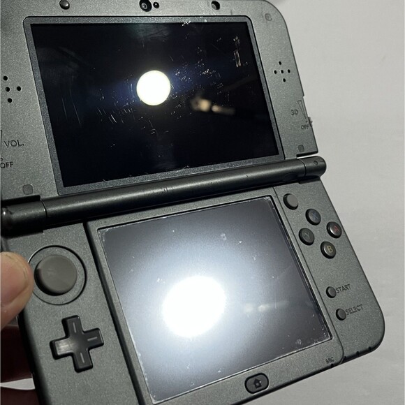 New Nintendo 3DS XL Gray Black Handheld Console US Ver Tested Working w Case - Picture 9 of 12